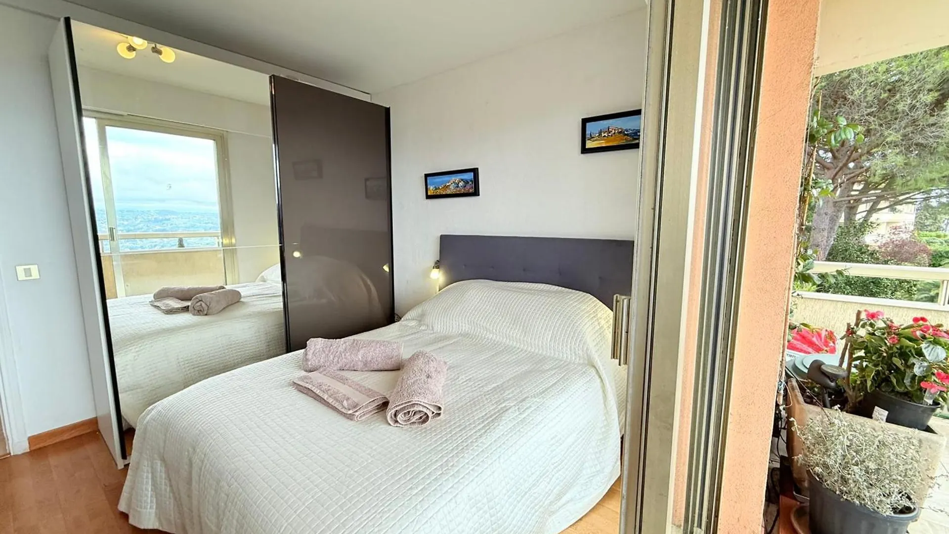 Nice 4 Bedroom Apartment With Sea View - Air Conditioning - Pool Grasse