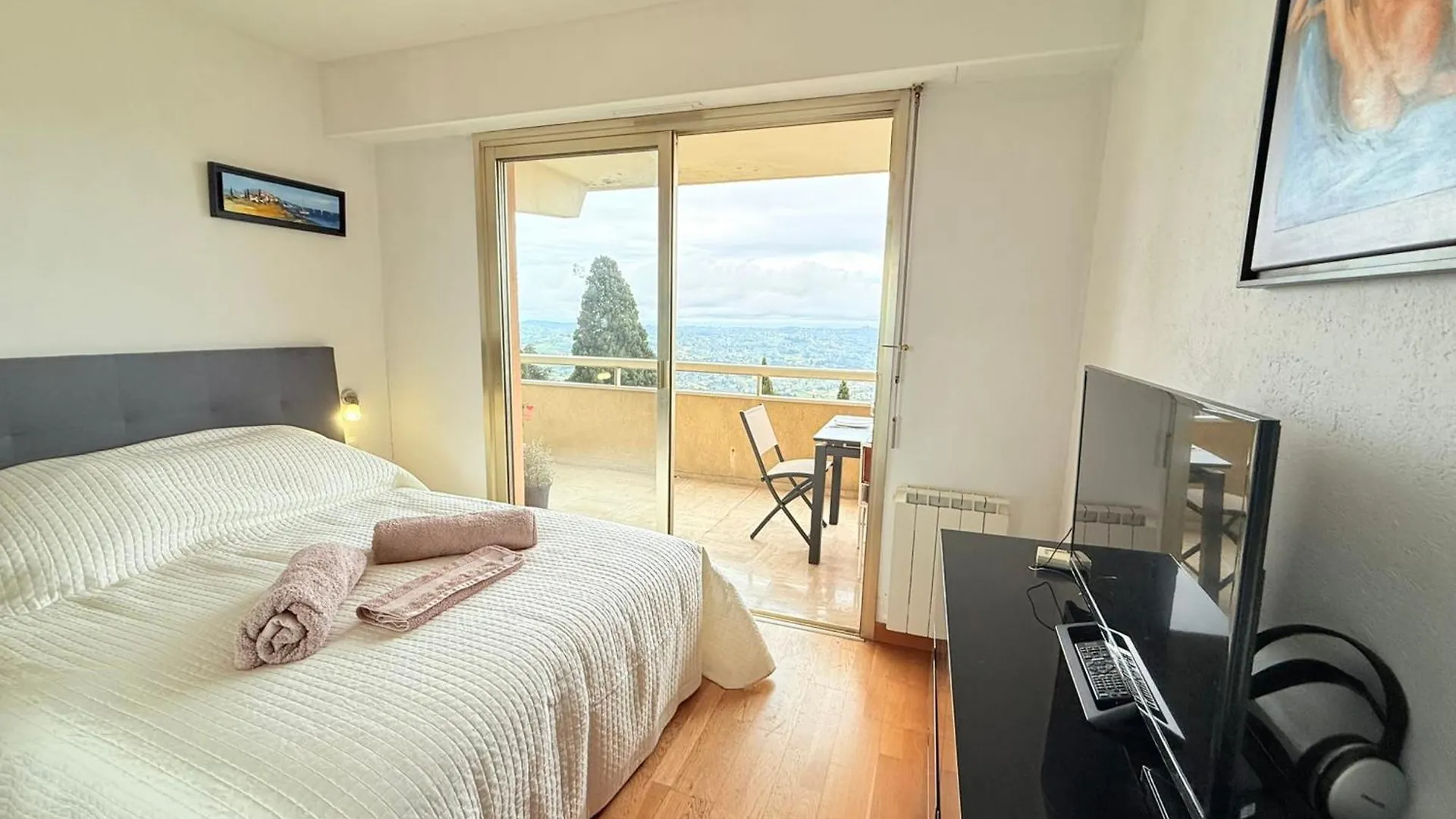 Nice 4 Bedroom Apartment With Sea View - Air Conditioning - Pool Grasse